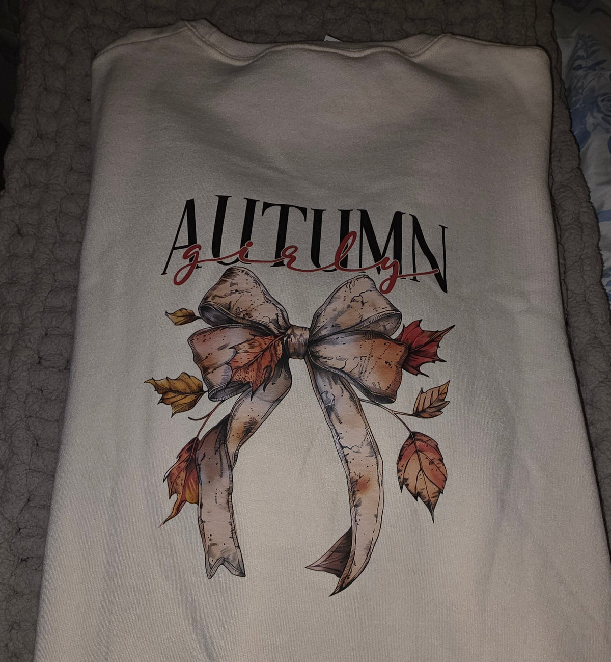 Autumn Bow with Leaves Pocket and Back Design Crewneck XL
