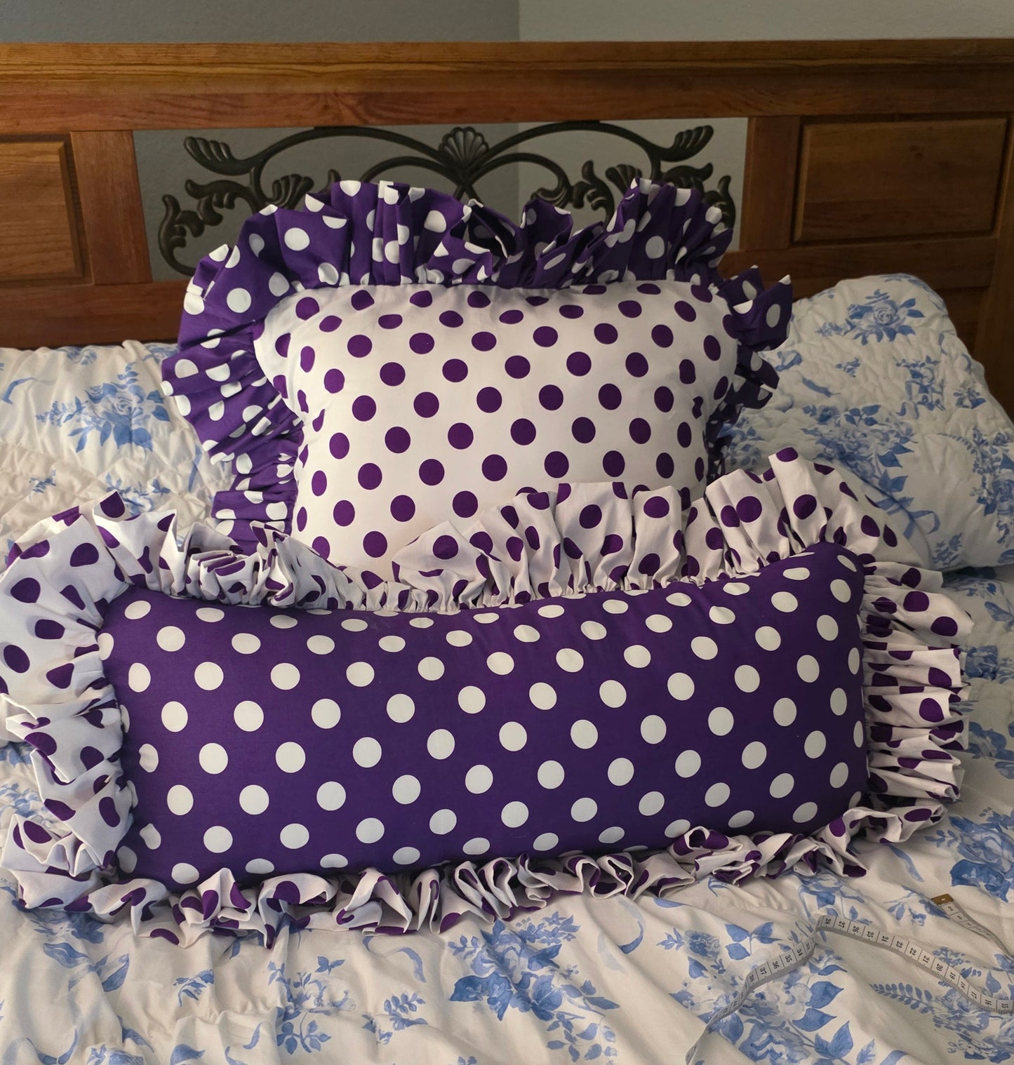 Set Purple and White Polka Dots Throw Pillows